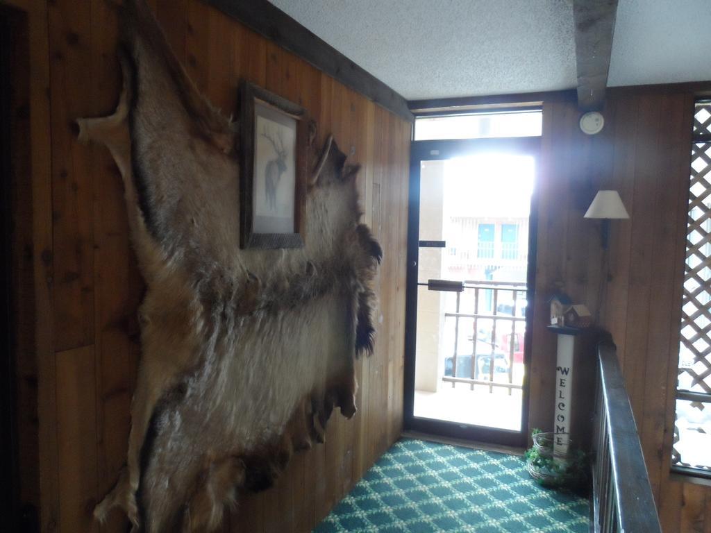 Bear Lodge Motel ซันแดนซ์ ภายนอก รูปภาพ
