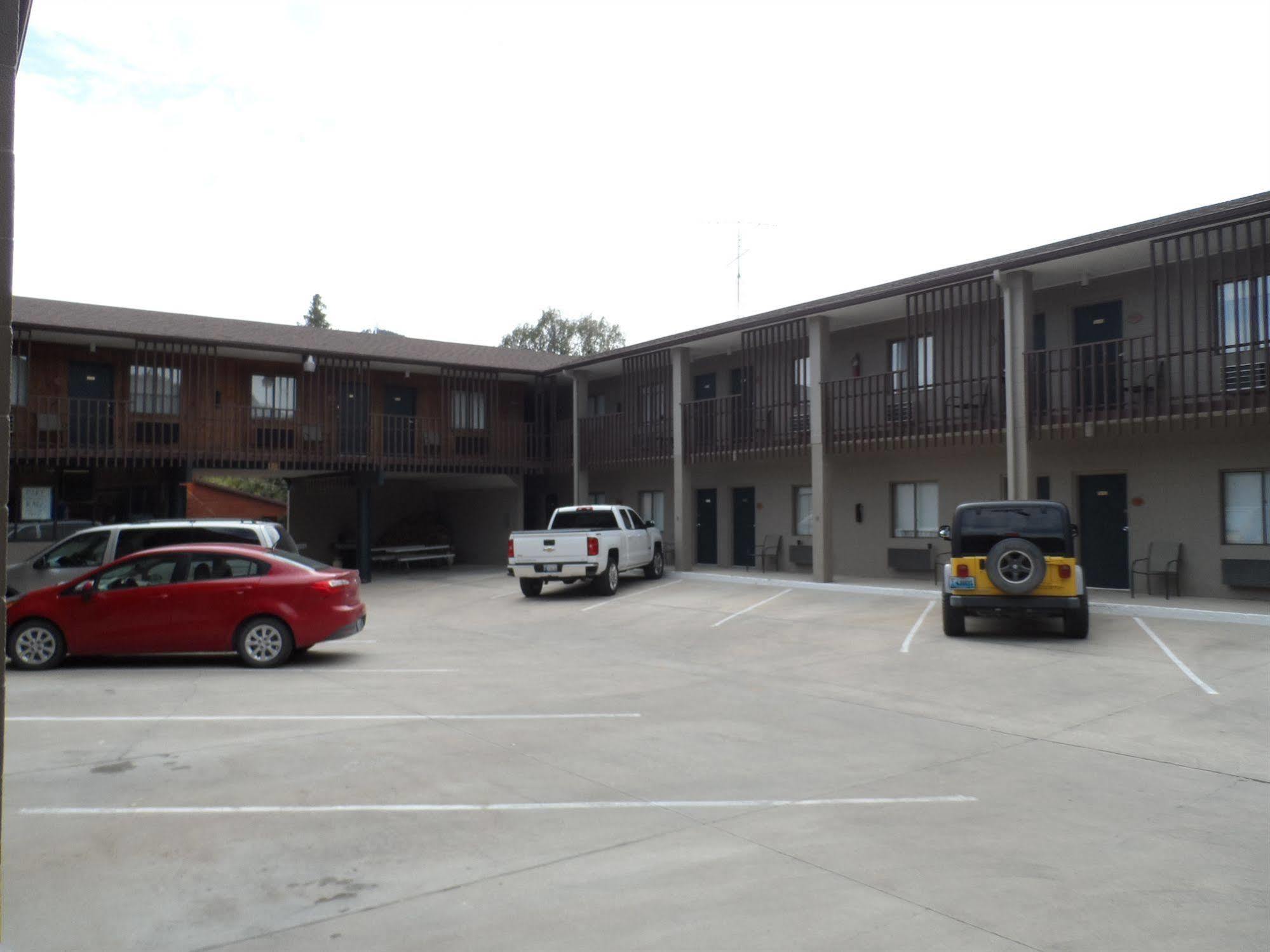 Bear Lodge Motel ซันแดนซ์ ภายนอก รูปภาพ